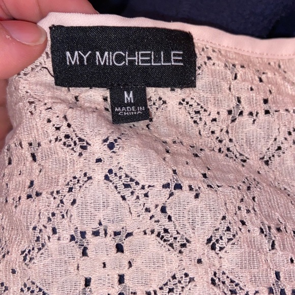 3/$20👑light pink dress shirt - Picture 3 of 4